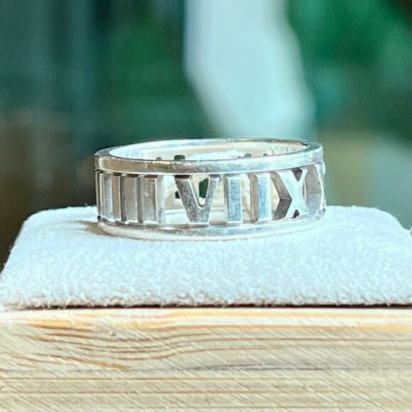 Tiffany & Co. Jewelry - TIFFANY&CO 925 Sterling Silver Roman Numeral Atlas Ring SZ6.75